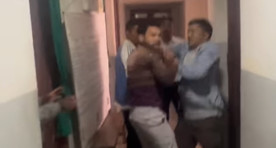 रास्वपा पालिका सभापतिद्वारा महिला कर्मचारीमाथि हातपात