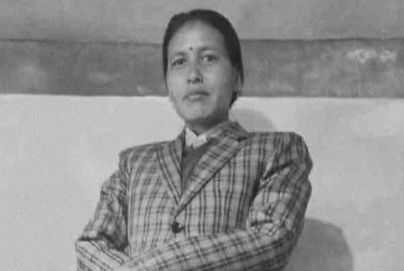 घरमै नेतासँग रंगेहात समातिएको भनिएकी वडासदस्य मृत भेटिइन्
