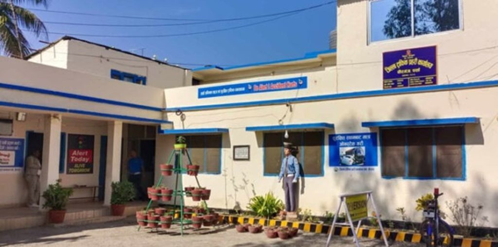 पर्साको ड्राईपोर्ट र परवानीपुरमा ट्राफिक प्रहरीको असुली, ओभरलोड ट्रक देख्दैनन्