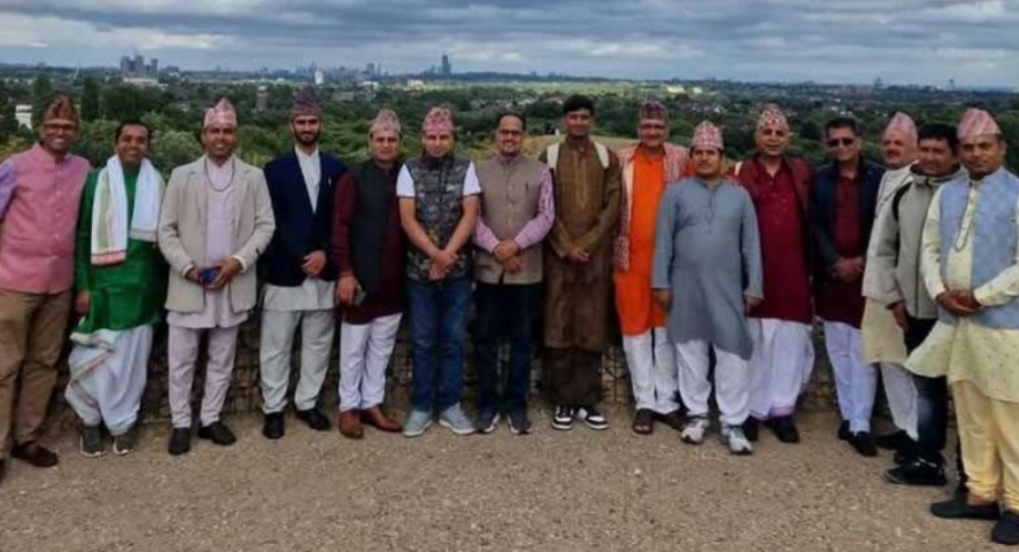 बेलायतमा नेपाली पण्डितहरू एकै मञ्चमा, चिरञ्जीवी ढकालको अध्यक्षतामा नयाँ कार्यसमिति प्रस्ताव