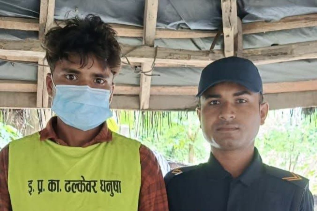 लागूऔषध र सर्टगनका गोलीसहित एक जना धनुषा प्रहरीको नियन्त्रणमा